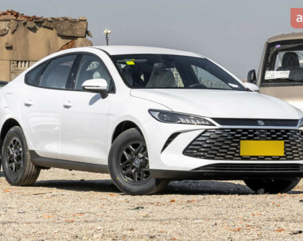 БІД Qin Plus, об'ємом двигуна 1.5 л та пробігом 0 тис. км за 18999 $, фото 2 на Automoto.ua