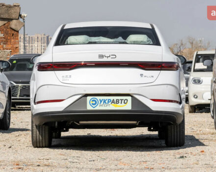 БІД Qin Plus, об'ємом двигуна 1.5 л та пробігом 0 тис. км за 17500 $, фото 8 на Automoto.ua