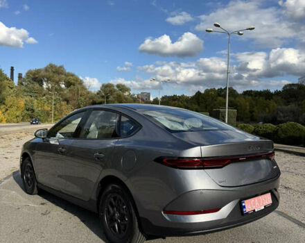 Серый БИД Qin Plus, объемом двигателя 1.5 л и пробегом 1 тыс. км за 19500 $, фото 5 на Automoto.ua