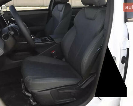 Сірий БІД Qin Plus, об'ємом двигуна 1.5 л та пробігом 1 тис. км за 17500 $, фото 9 на Automoto.ua