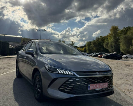 Серый БИД Qin Plus, объемом двигателя 1.5 л и пробегом 1 тыс. км за 19500 $, фото 1 на Automoto.ua