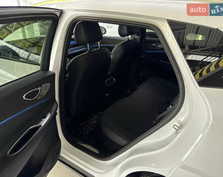 Білий БІД Sea Lion 06, об'ємом двигуна 0 л та пробігом 1 тис. км за 30500 $, фото 6 на Automoto.ua