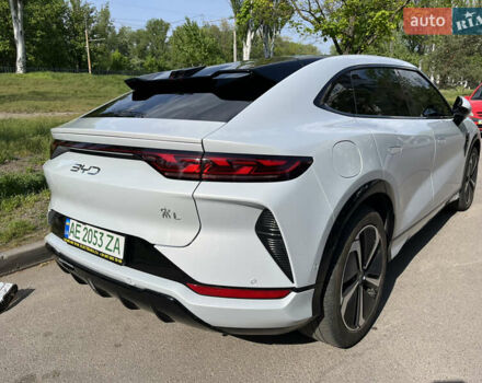 Белый БИД Song L, объемом двигателя 0 л и пробегом 31 тыс. км за 30999 $, фото 3 на Automoto.ua