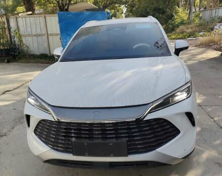 Белый БИД Song L, объемом двигателя 1.5 л и пробегом 20 тыс. км за 28500 $, фото 1 на Automoto.ua