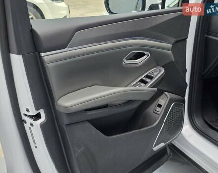 Белый БИД Song L, объемом двигателя 1.5 л и пробегом 8 тыс. км за 29900 $, фото 19 на Automoto.ua