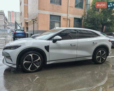 Белый БИД Song L, объемом двигателя 0 л и пробегом 3 тыс. км за 30900 $, фото 2 на Automoto.ua