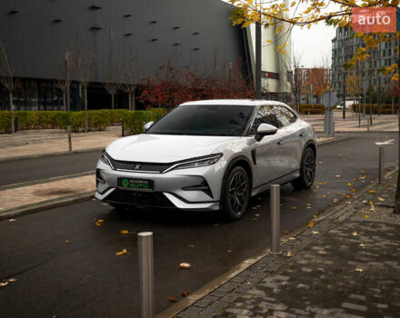 Белый БИД Song L, объемом двигателя 0 л и пробегом 88 тыс. км за 36000 $, фото 3 на Automoto.ua