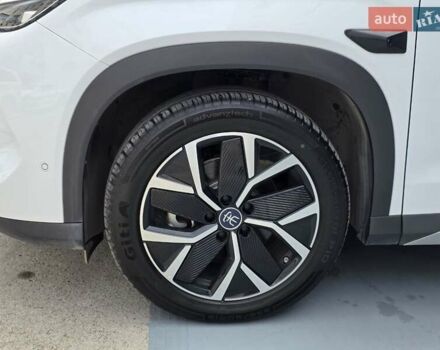 Белый БИД Song L, объемом двигателя 1.5 л и пробегом 8 тыс. км за 29900 $, фото 10 на Automoto.ua