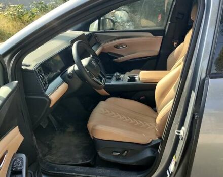 Серый БИД Song L, объемом двигателя 1.5 л и пробегом 17 тыс. км за 28500 $, фото 9 на Automoto.ua