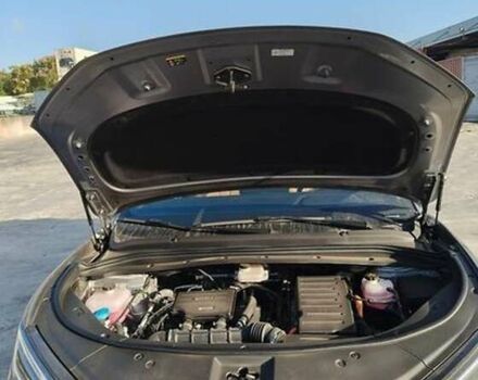 Серый БИД Song L, объемом двигателя 1.5 л и пробегом 9 тыс. км за 26500 $, фото 2 на Automoto.ua