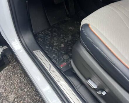 Білий БІД Song Plus, об'ємом двигуна 0 л та пробігом 25 тис. км за 25900 $, фото 18 на Automoto.ua