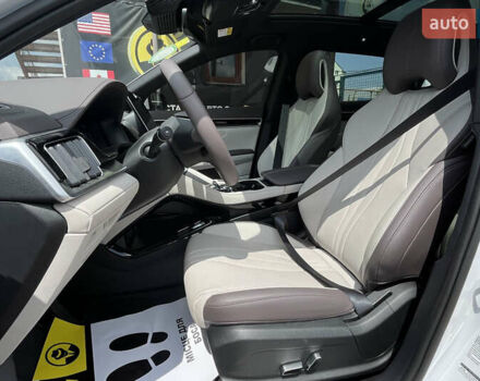 Білий БІД Song Plus, об'ємом двигуна 0 л та пробігом 10 тис. км за 27800 $, фото 10 на Automoto.ua