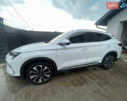 Белый БИД Song Plus, объемом двигателя 0 л и пробегом 11 тыс. км за 25900 $, фото 3 на Automoto.ua