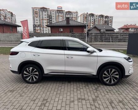 Білий БІД Song Plus, об'ємом двигуна 0 л та пробігом 13 тис. км за 26000 $, фото 5 на Automoto.ua