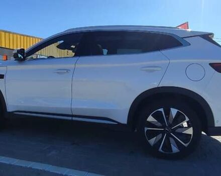 Белый БИД Song Plus, объемом двигателя 0 л и пробегом 24 тыс. км за 27800 $, фото 6 на Automoto.ua