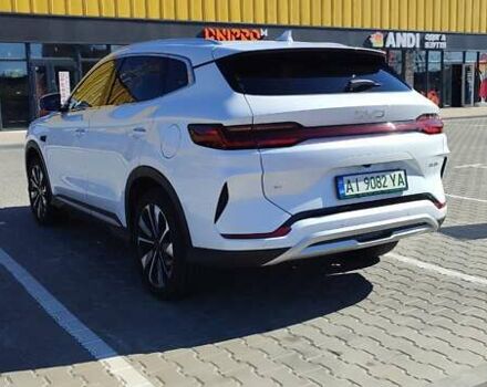 Белый БИД Song Plus, объемом двигателя 0 л и пробегом 24 тыс. км за 27800 $, фото 5 на Automoto.ua