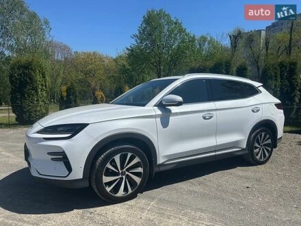 Белый БИД Song Plus, объемом двигателя 0 л и пробегом 82 тыс. км за 24500 $, фото 1 на Automoto.ua