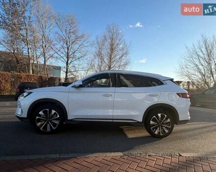 Белый БИД Song Plus, объемом двигателя 0 л и пробегом 19 тыс. км за 29700 $, фото 1 на Automoto.ua