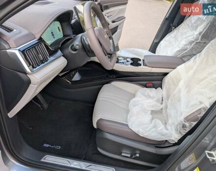 Серый БИД Song Plus, объемом двигателя 0 л и пробегом 1 тыс. км за 29000 $, фото 6 на Automoto.ua