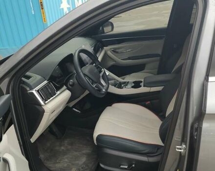 Серый БИД Song Plus, объемом двигателя 1.5 л и пробегом 20 тыс. км за 28500 $, фото 9 на Automoto.ua