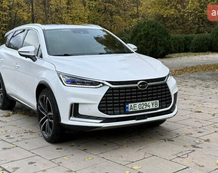 БИД Tang 2021 в Желтых Водах на Automoto.ua Белый БИД Tang, объемом двигателя 0 л и пробегом 75 тыс. км за 28900 $, фото 2 на Automoto.ua