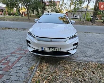 Белый БИД Tang, объемом двигателя 0 л и пробегом 15 тыс. км за 36500 $, фото 10 на Automoto.ua
