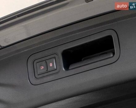 Белый БИД Tang, объемом двигателя 0 л и пробегом 4 тыс. км за 39900 $, фото 18 на Automoto.ua