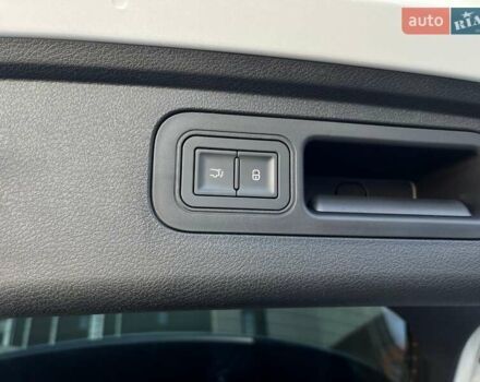 Белый БИД Tang, объемом двигателя 0 л и пробегом 2 тыс. км за 37000 $, фото 35 на Automoto.ua