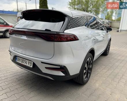 Белый БИД Tang, объемом двигателя 0 л и пробегом 2 тыс. км за 37000 $, фото 4 на Automoto.ua