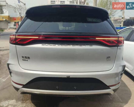 Белый БИД Tang, объемом двигателя 1.5 л и пробегом 2 тыс. км за 34500 $, фото 5 на Automoto.ua