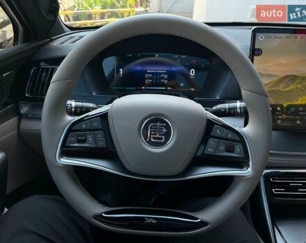 Белый БИД Tang, объемом двигателя 0 л и пробегом 2 тыс. км за 37000 $, фото 16 на Automoto.ua