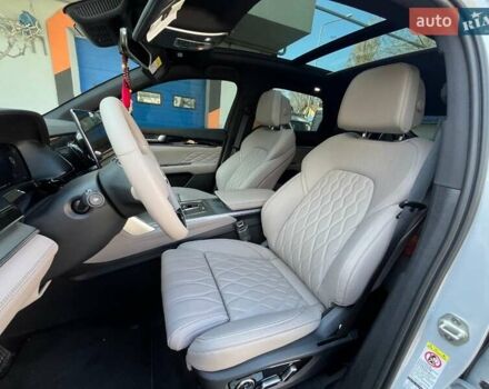 Белый БИД Tang, объемом двигателя 0 л и пробегом 2 тыс. км за 37000 $, фото 15 на Automoto.ua