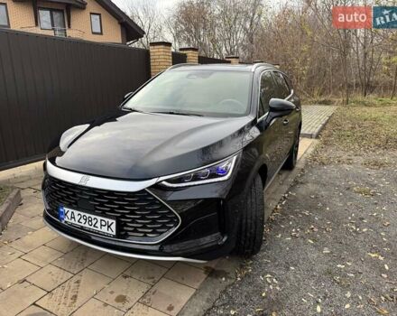 Черный БИД Tang, объемом двигателя 1.5 л и пробегом 17 тыс. км за 35900 $, фото 4 на Automoto.ua