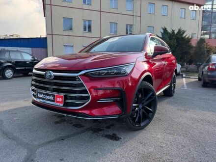 БИД Tang 2021 в Киеве на Automoto.ua Красный БИД Tang, объемом двигателя 2 л и пробегом 7 тыс. км за 38990 $, фото 1 на Automoto.ua