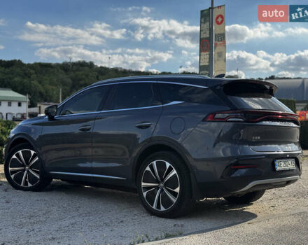 Серый БИД Tang, объемом двигателя 0 л и пробегом 21 тыс. км за 33500 $, фото 3 на Automoto.ua