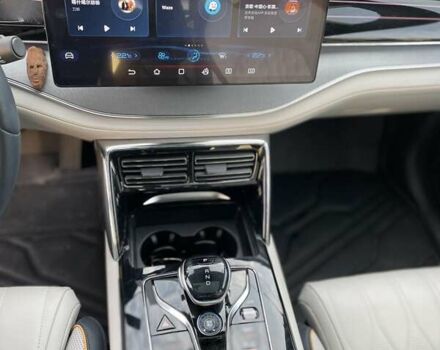 Серый БИД Tang, объемом двигателя 0 л и пробегом 18 тыс. км за 35350 $, фото 39 на Automoto.ua