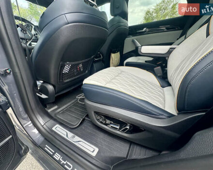 Серый БИД Tang, объемом двигателя 0 л и пробегом 22 тыс. км за 39999 $, фото 28 на Automoto.ua