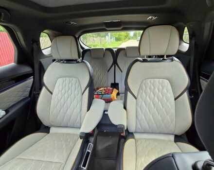 Серый БИД Tang, объемом двигателя 0 л и пробегом 33 тыс. км за 33000 $, фото 6 на Automoto.ua