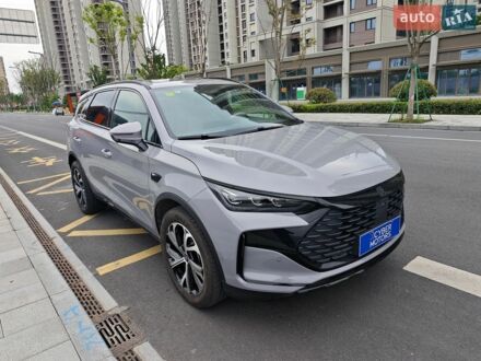 Серый БИД Tang, объемом двигателя 1.5 л и пробегом 8 тыс. км за 34900 $, фото 1 на Automoto.ua