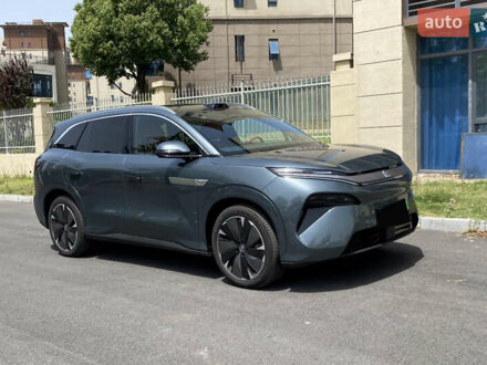 БИД Tang L 2025 в Киеве на Automoto.ua Серый БИД Tang L, объемом двигателя 0 л и пробегом 1 тыс. км за 42400 $, фото 1 на Automoto.ua