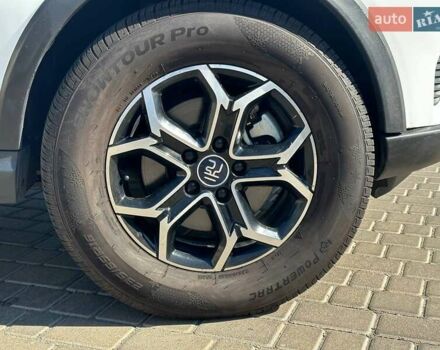 Белый БИД Yuan, объемом двигателя 0 л и пробегом 68 тыс. км за 12700 $, фото 3 на Automoto.ua