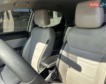 Белый БИД Yuan, объемом двигателя 0 л и пробегом 68 тыс. км за 12700 $, фото 21 на Automoto.ua
