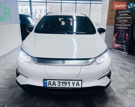 Белый БИД Yuan, объемом двигателя 0 л и пробегом 49 тыс. км за 15000 $, фото 1 на Automoto.ua