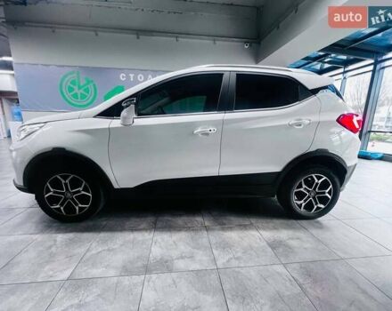 Белый БИД Yuan, объемом двигателя 0 л и пробегом 49 тыс. км за 15000 $, фото 6 на Automoto.ua