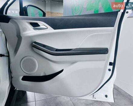Белый БИД Yuan, объемом двигателя 0 л и пробегом 49 тыс. км за 15000 $, фото 17 на Automoto.ua
