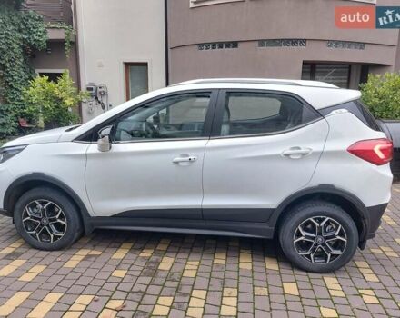Белый БИД Yuan, объемом двигателя 0 л и пробегом 32 тыс. км за 16000 $, фото 1 на Automoto.ua
