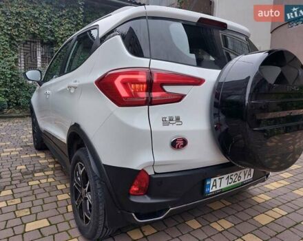 Белый БИД Yuan, объемом двигателя 0 л и пробегом 32 тыс. км за 16000 $, фото 2 на Automoto.ua