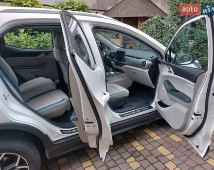 Белый БИД Yuan, объемом двигателя 0 л и пробегом 32 тыс. км за 16000 $, фото 12 на Automoto.ua