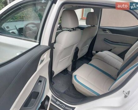 Белый БИД Yuan, объемом двигателя 0 л и пробегом 32 тыс. км за 16000 $, фото 10 на Automoto.ua