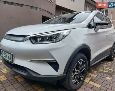 Белый БИД Yuan, объемом двигателя 0 л и пробегом 32 тыс. км за 16000 $, фото 3 на Automoto.ua